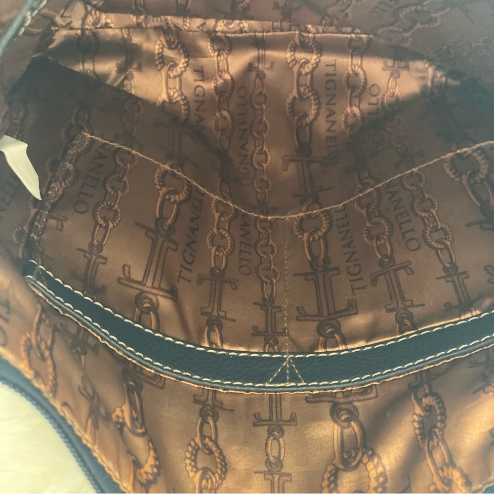 TIGNANELLO 100% LEATHER TRAVEL/EVERY DAY ADJUSTABLE CROSSBODY/SHOULDER B… - Picture 11 of 17